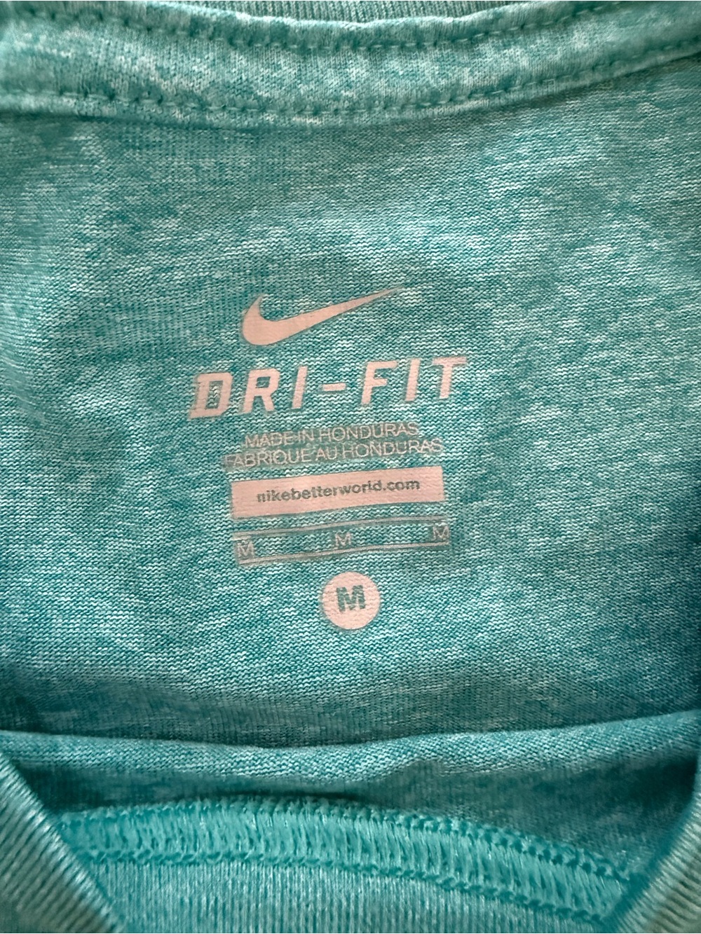 Nike Women’s Dri-Fit Shirt size medium - Picture 3 of 4